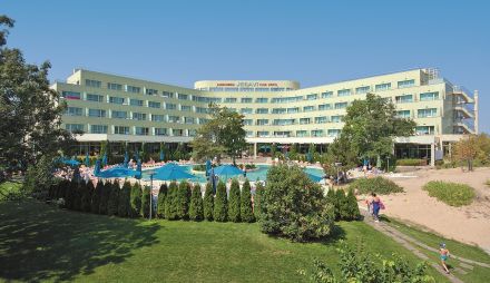 Jeravi Alexandria Club 