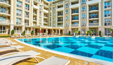 Rena Alexandria Club