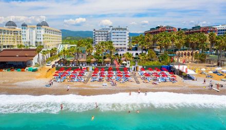 HOLIDAY GARDEN RESORT