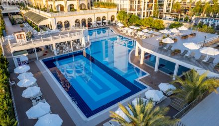 J'ADORE DELUXE HOTEL & SPA