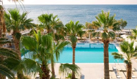 KAMARI BEACH SANTORINI