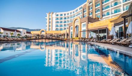 THE LUMOS DELUXE RESORT HOTEL
