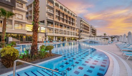 DIAMOND DELUXE HOTEL SPA