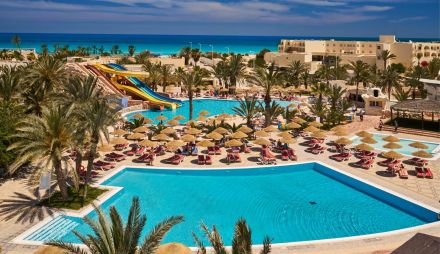 LES QUATRE SAISONS AQUA PARK RESORT & THALASSO