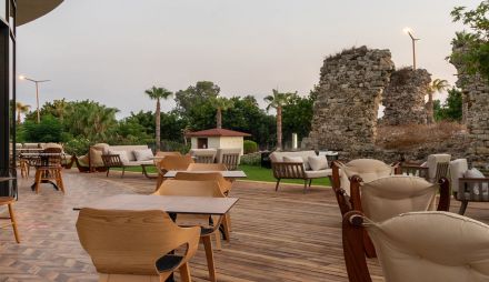 SIDE SQUARE HOTEL (ADULTS ONLY)