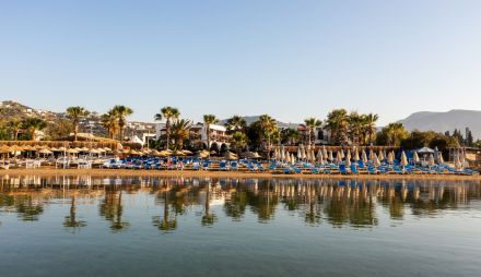 COSTA BITEZHAN BEACH HOTEL