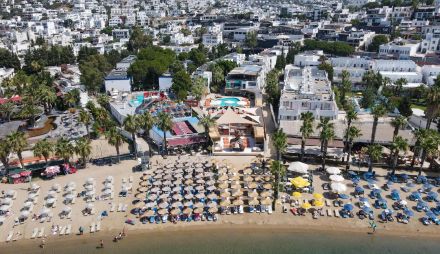 LADONIA LEO BEACH RESORT