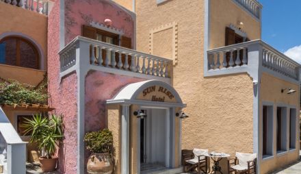 SUNRISE HOTEL SANTORINI