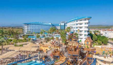 CRYSTAL ADMIRAL RESORT