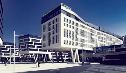 Roomz Vienna Superior или подобен