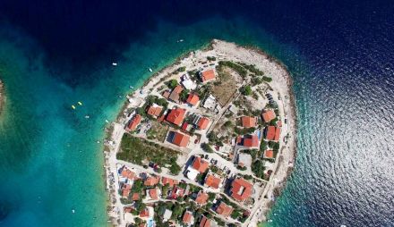 ХЪРВАТИЯ - Перлата на Адриатика и намигване към Босна и Херцеговина - полет от София