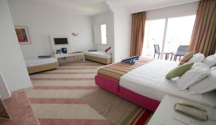SIMBA CLUB - Golden Tulip Taj Sultan Premium