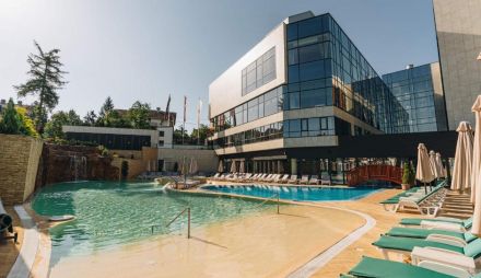 НОВА ГОДИНА 2026 ВЪВ ВЪРНЯЧКА БАНЯ - TONANTI HOTEL & SPA 4*+ / ПАКЕТ 3 НОЩУВКИ В ПЕРИОД: 30.12.2025 - 02.01.2026