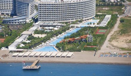 CRYSTAL CENTRO RESORT