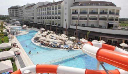 Lrs Port River Hotel & Spa