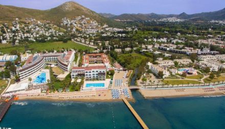 TIANA BEACH RESORT